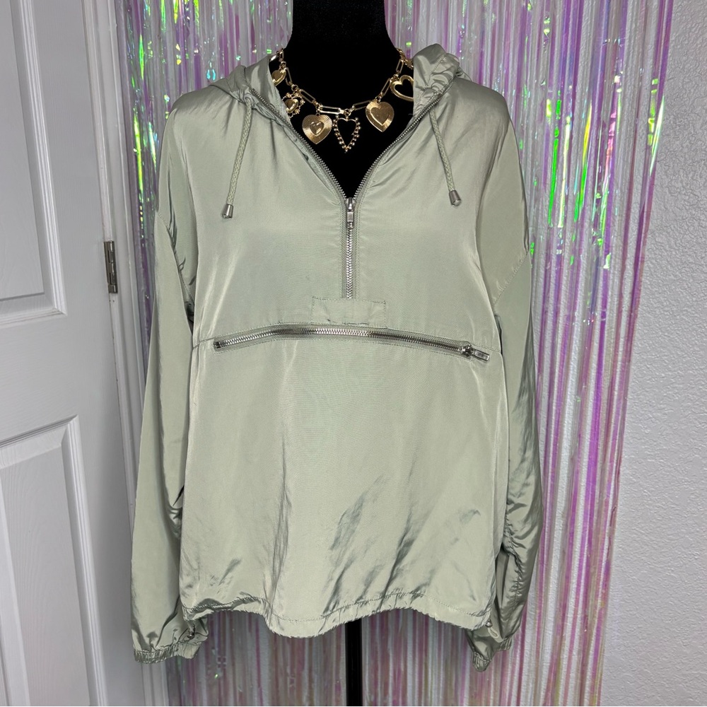 Thread & Supply Women's Windbreaker Jacket Size Medium Green Used Once